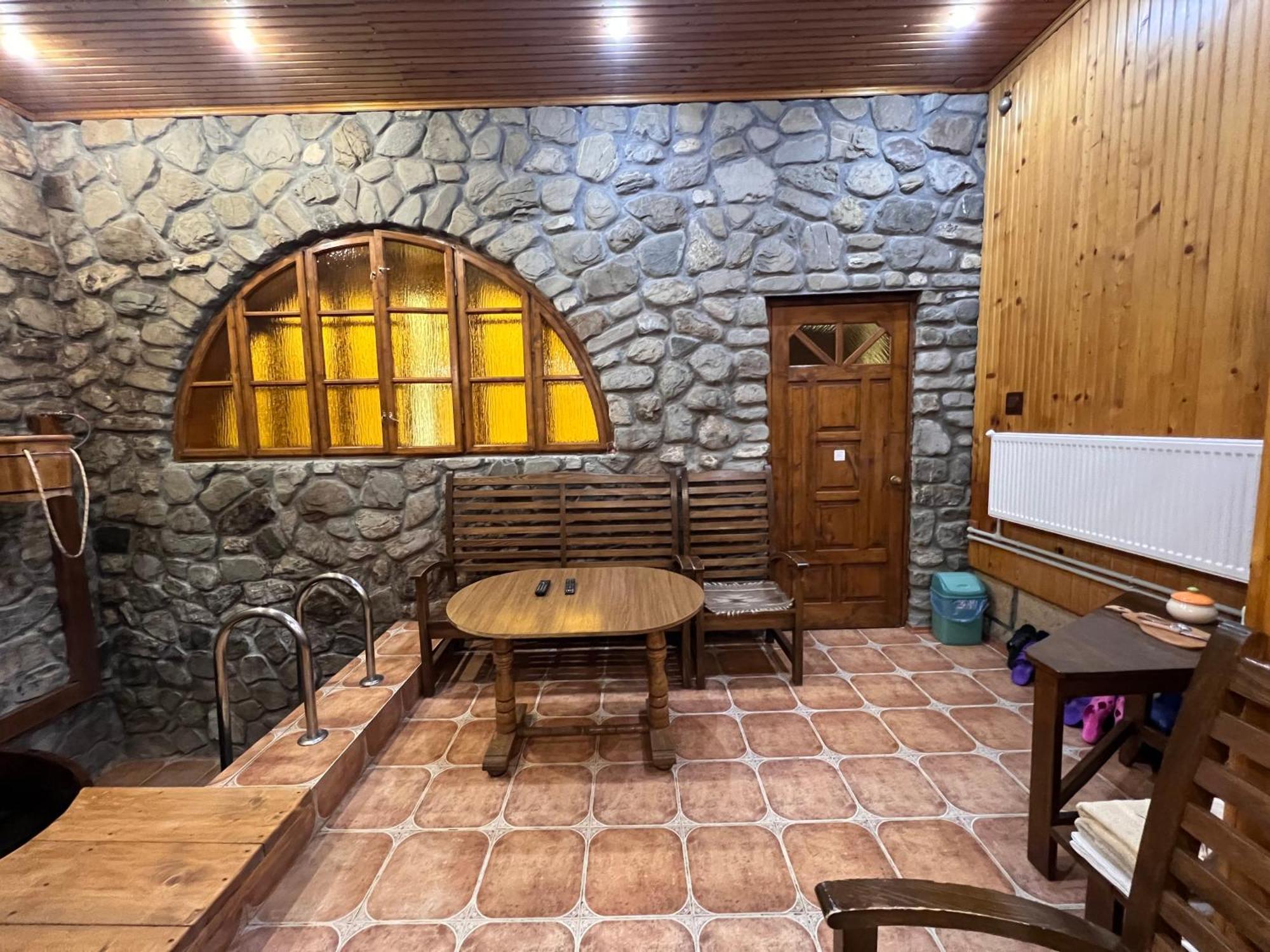 U Yaroslava Hotel Jaremtsche Exterior foto